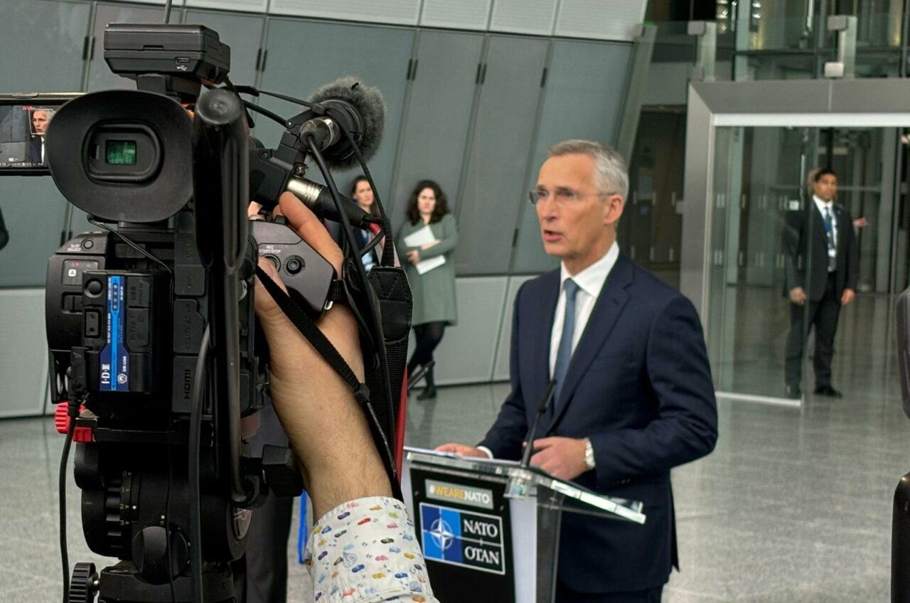 NATO analizează o nouă propunere de ajutor. Jens Stoltenberg: „Ceea ce este evident este că avem nevoie de bani noi și mai mulți pentru Ucraina”