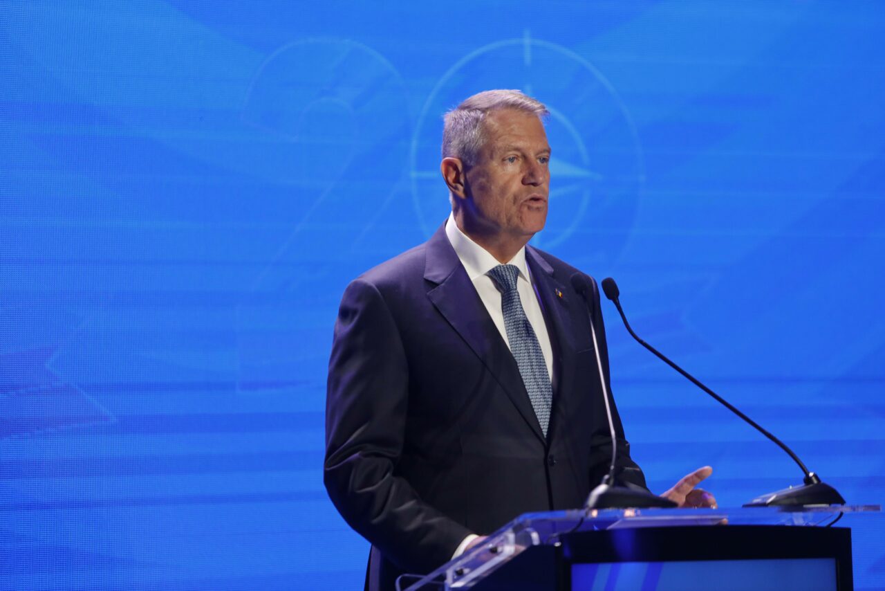 Klaus Iohannis reia „argumentele” intrării în cursa pentru SG al NATO / „Este o aspirație legitimă”