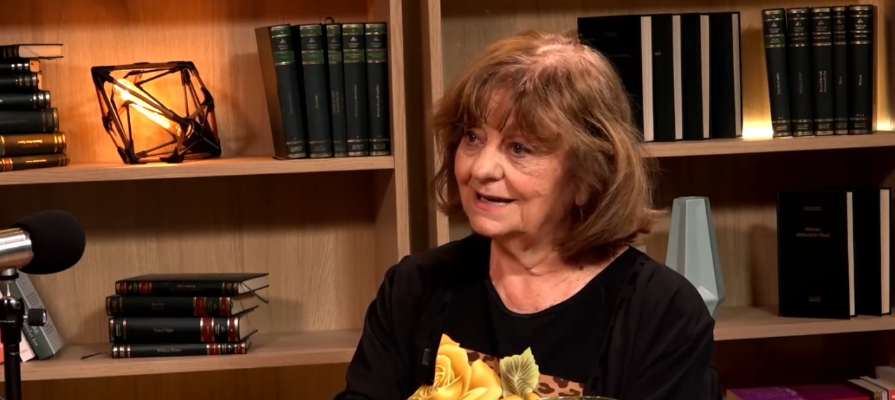 Ana Blandiana, DEZVĂLUIRI emoționante despre tatăl său: ”Atunci când predica, veneau oameni și din alte locuri și nu încăpeau în biserică”