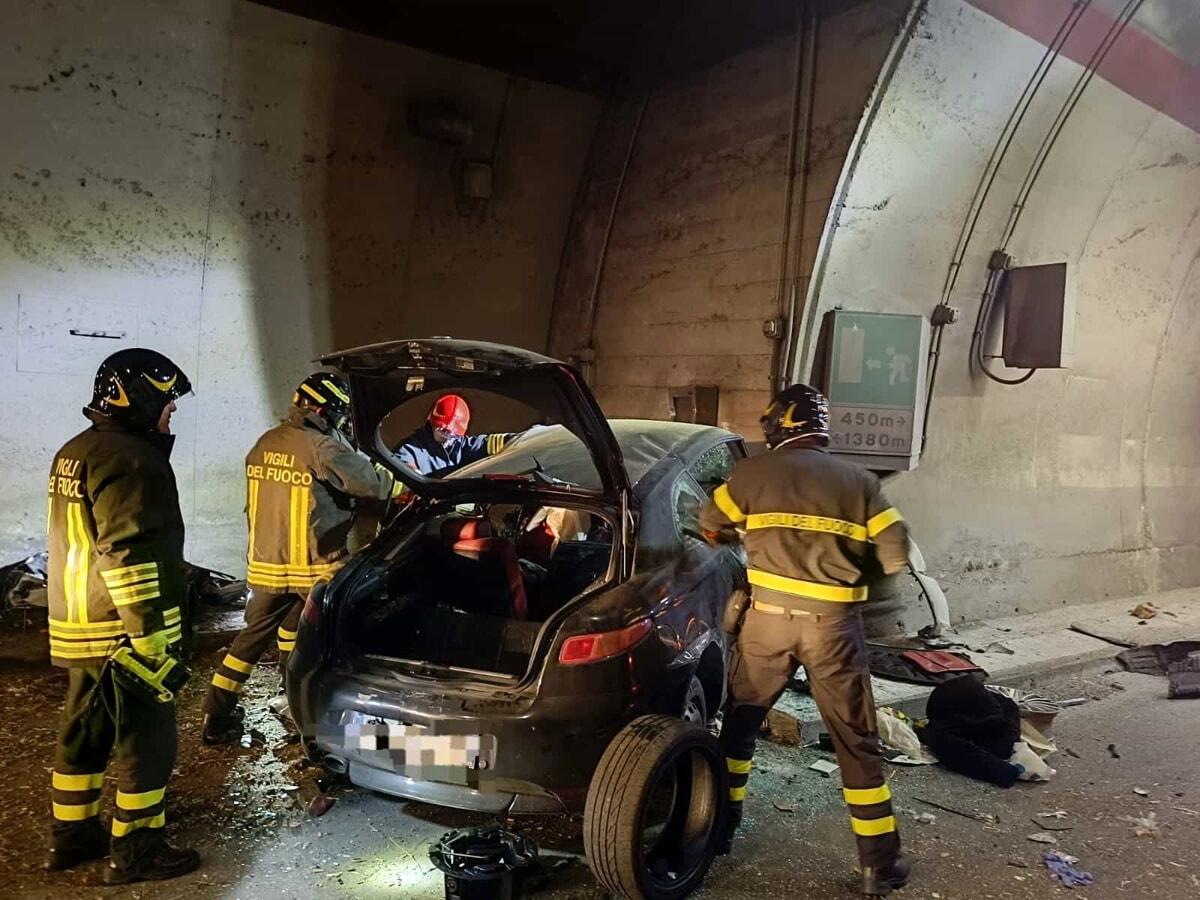Accident CUMPLIT în Italia! Doi tineri români au murit