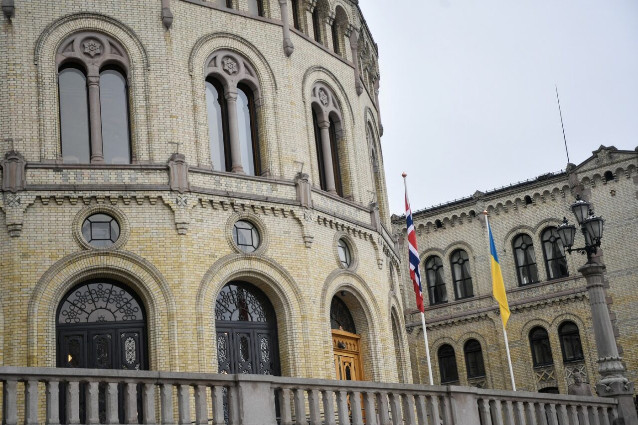 Ameninţare cu BOMBĂ în parlamentul Norvegiei