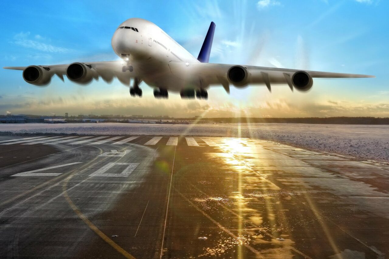 Un nou aeroport internațional se deschide în România. Orașul simbol care găzduiește un patrimoniul mondial al UNESCO, gată să își primească turiștii