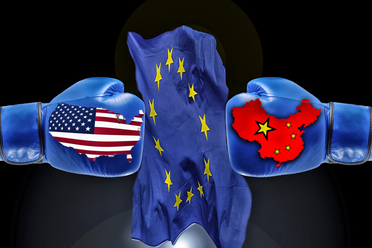 Le Monde: Reindustrializarea, provocare europeană comună /UE are nevoie de un buget MASIV pentru a face față concurenței cu SUA și China