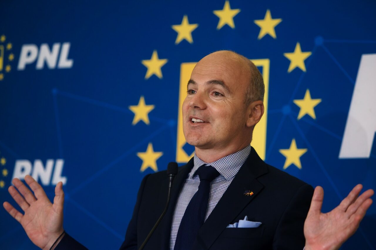 PIEDONE vs RAREȘ BOGDAN: Tachinări și jigniri înainte de alegeri. Piedone: „Behăie ca o oaie”/ Rareș Bogdan: „Piedone se va clasa pe locul 4”