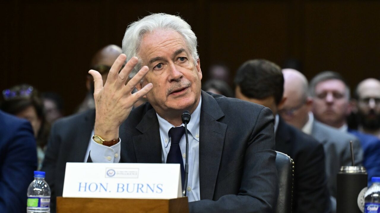 Şeful CIA, William Burns, se duce în Qatar pentru a discuta despre negocierile pentru armistiţiul din Gaza