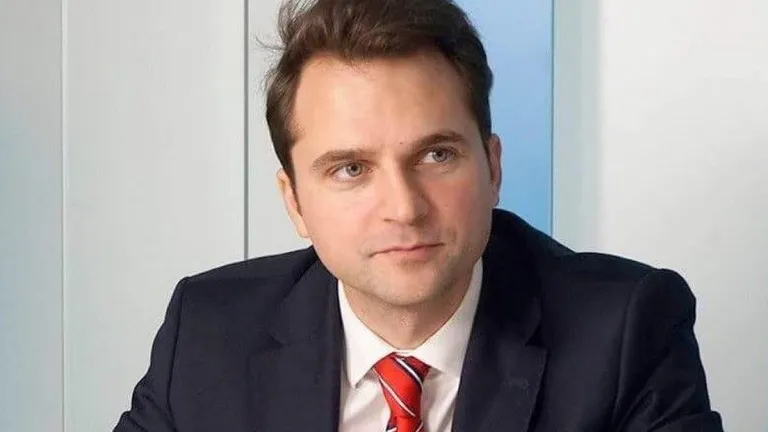 Sebastian Burduja CONDAMNĂ neglijența din instituțiile medicale: „În spitalele aflate în subordinea Primăriei, oamenii stau în pixul primarului.”