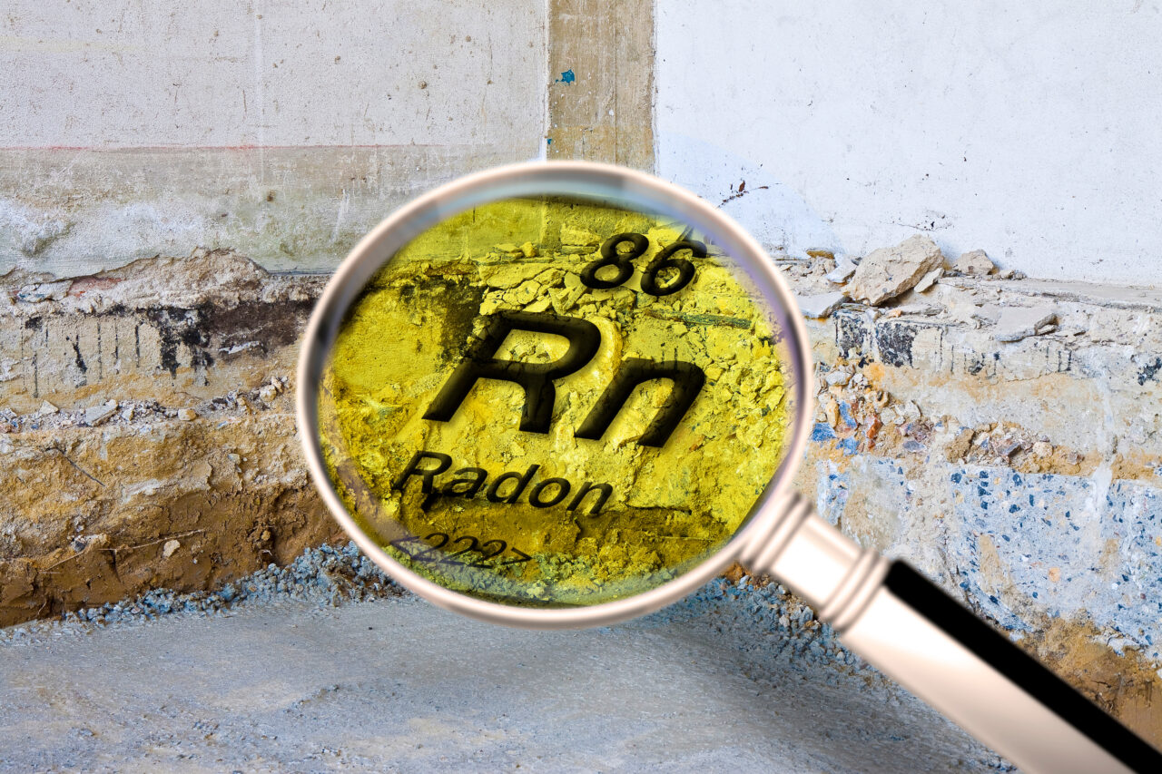 GAZ radioactiv în școli și grădinițe. Copiii sunt expuși la risc crescut de cancer pulmonar