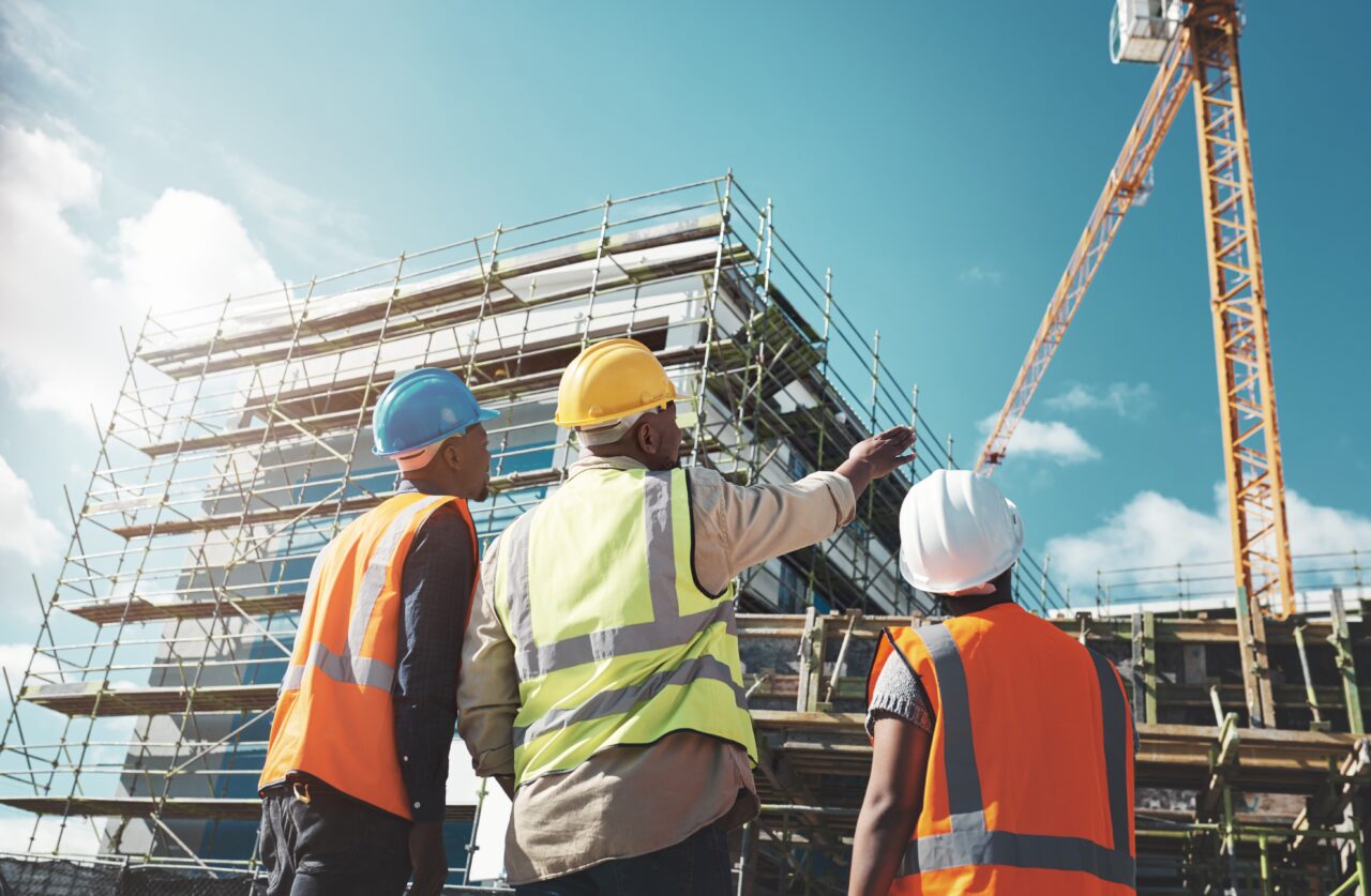 După un an de creștere economică, domeniul CONSTRUCȚIILOR stagnează în 2024