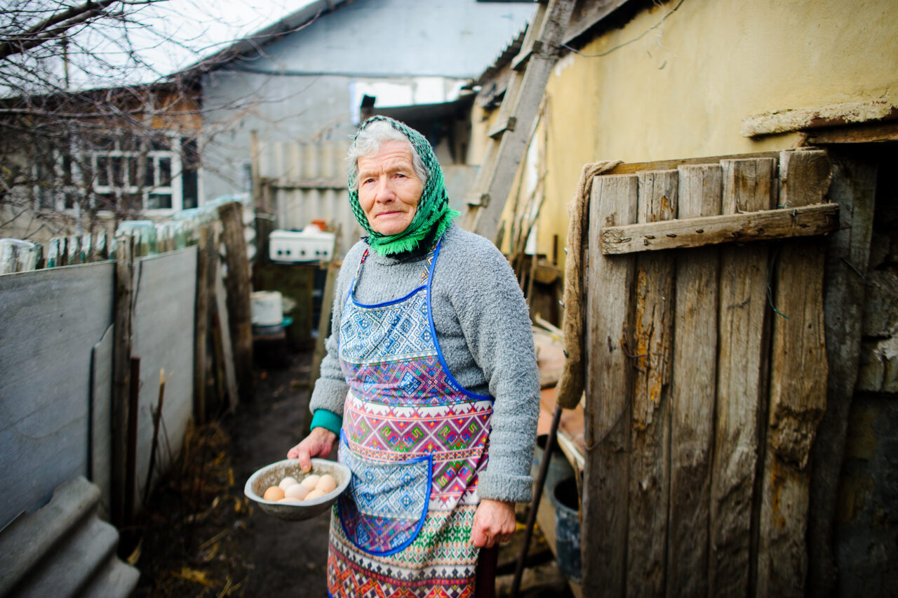 Mulți pensionari din România se plâng că nu au ce pune pe masa de Paște