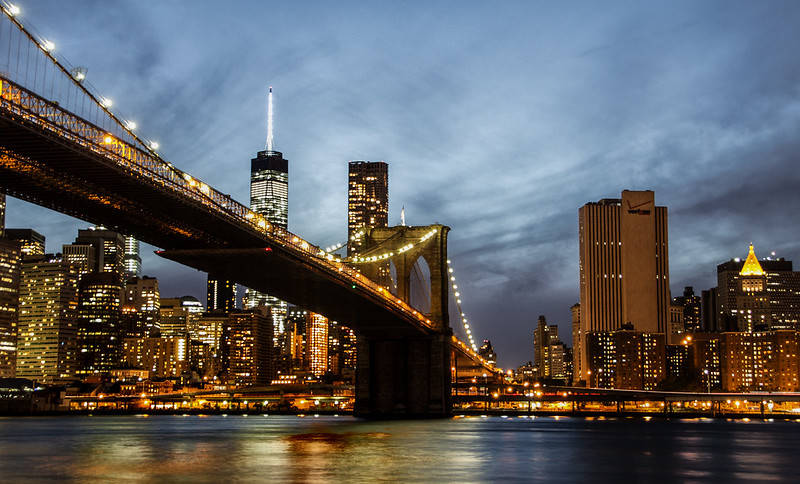 24 MAI, calendarul zilei: A avut loc explozia de la Mihăilești/ 141 de ani de la inaugurarea Podului Brooklyn