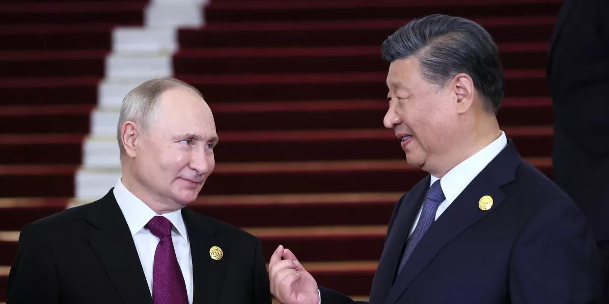 Vladimir Putin va merge în vizită oficială în CHINA, la invitația lui Xi Jinping