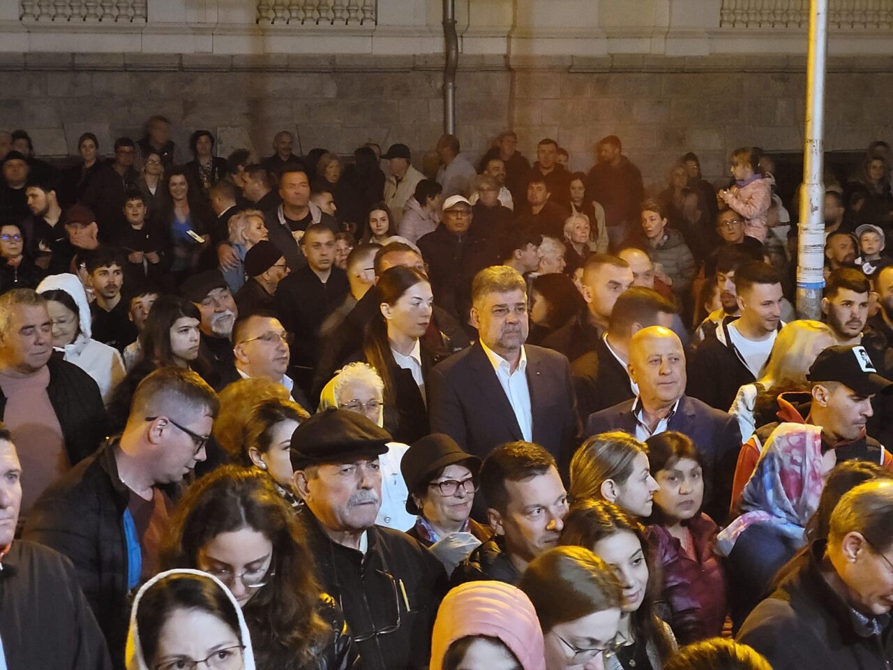 Marcel Ciolacu, mesaj video pentru români, de PAȘTE: Împreună putem să depăşim greutăţile vieţii