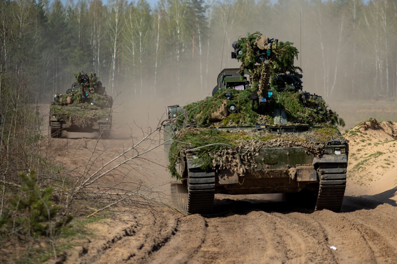 Prima țară NATO care intră în „război direct” cu Rusia? Premierul a anunțat că va trimite trupe în Ucraina