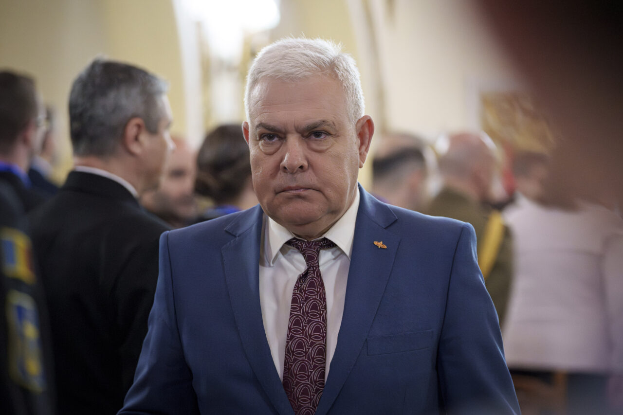 Angel Tîlvăr, despre oferirea sistemului Patriot Ucrainei: Patriot este INDISPENSABIL pentru România / Momentan, nu se pune problema