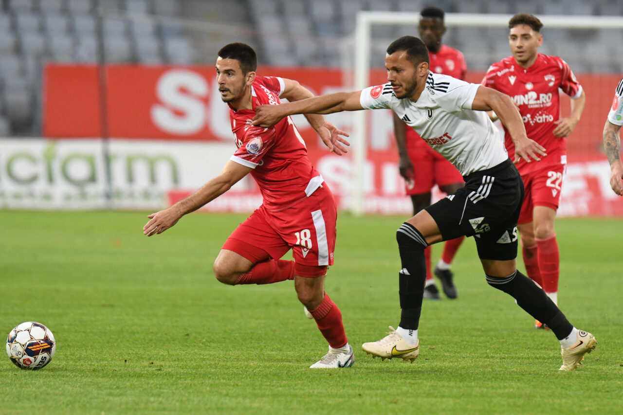 Retrogradează Dinamo? Roș-albii au AJUNS la mâna lui Mircea Rednic, vor juca ultima etapă cu UTA