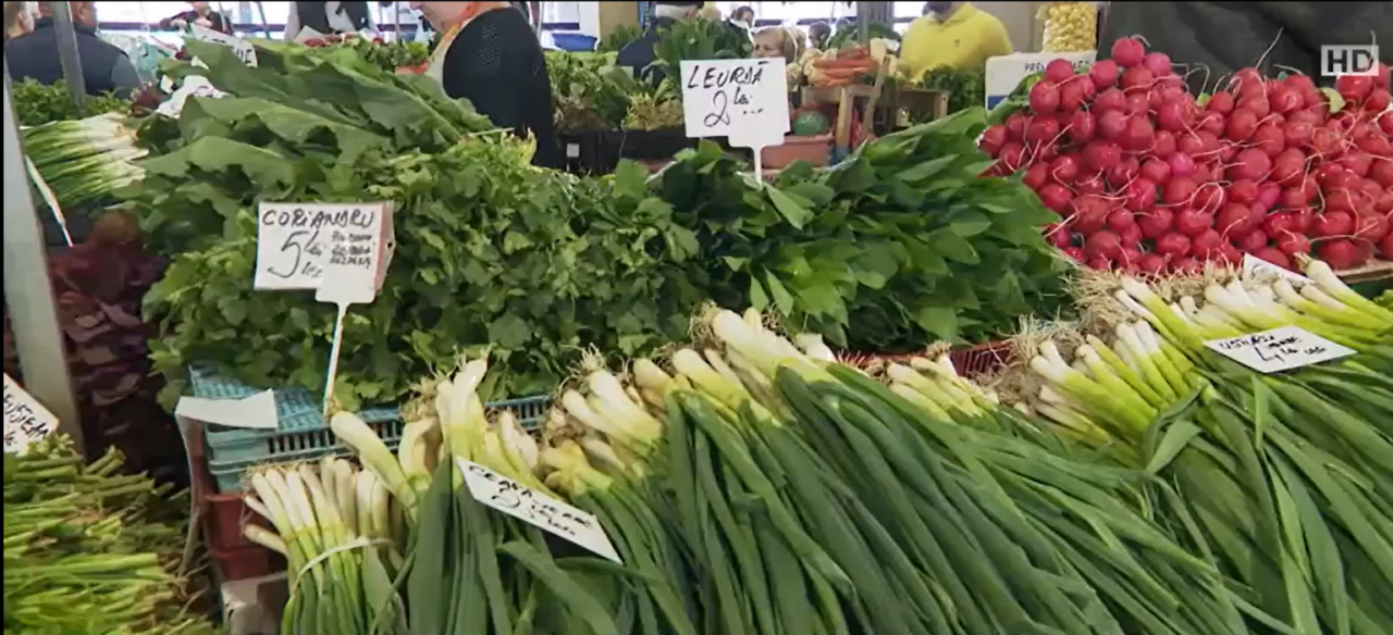 Noi REGULI pentru comercianții de fructe și legume din piețe. Inspectorii ANPC au găsit o serie de nereguli