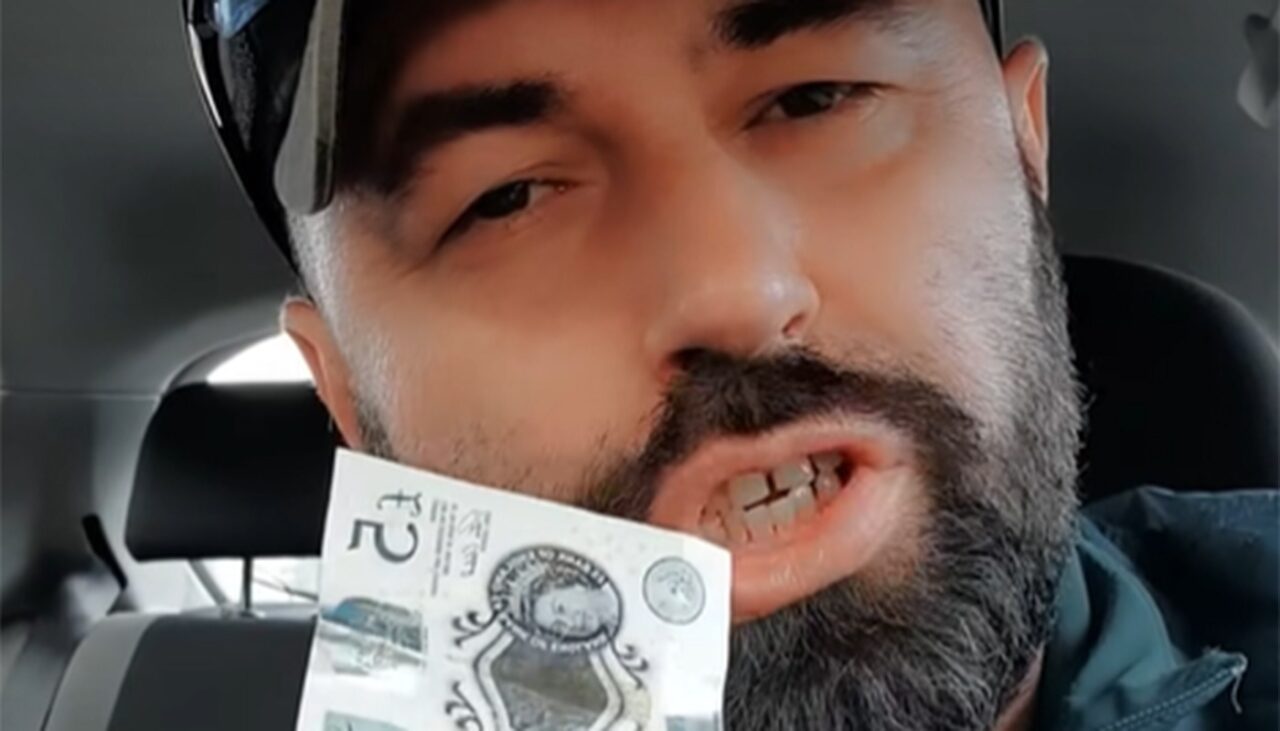 Ce a reușit să CUMPERE acest român, cu doar 5 lire sterline (28.85 lei) dintr-un supermarket LIDL din Anglia