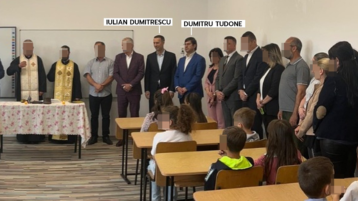 Cum calcă în picioare „BARONUL Lamborghini” Legea Electorală  / DUMITRESCU, în campanie la ȘCOALĂ cu cel de care n-are voie să se apropie