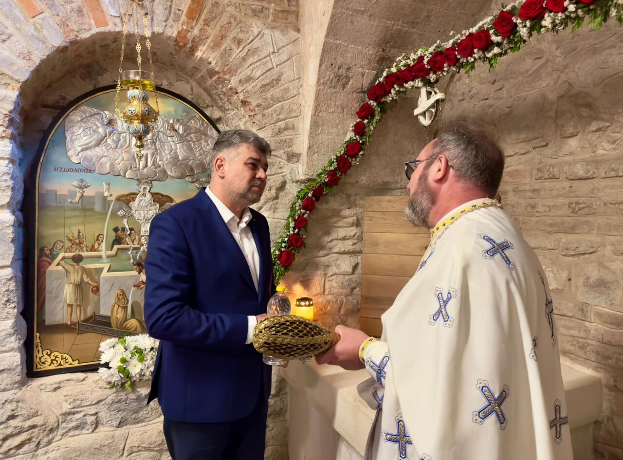 Marcel Ciolacu a participat la IZVORUL Tămăduirii de la Biserica Greacă din Brăila: ,,Mereu cu încredere și nădejde doar în Dumnezeu”