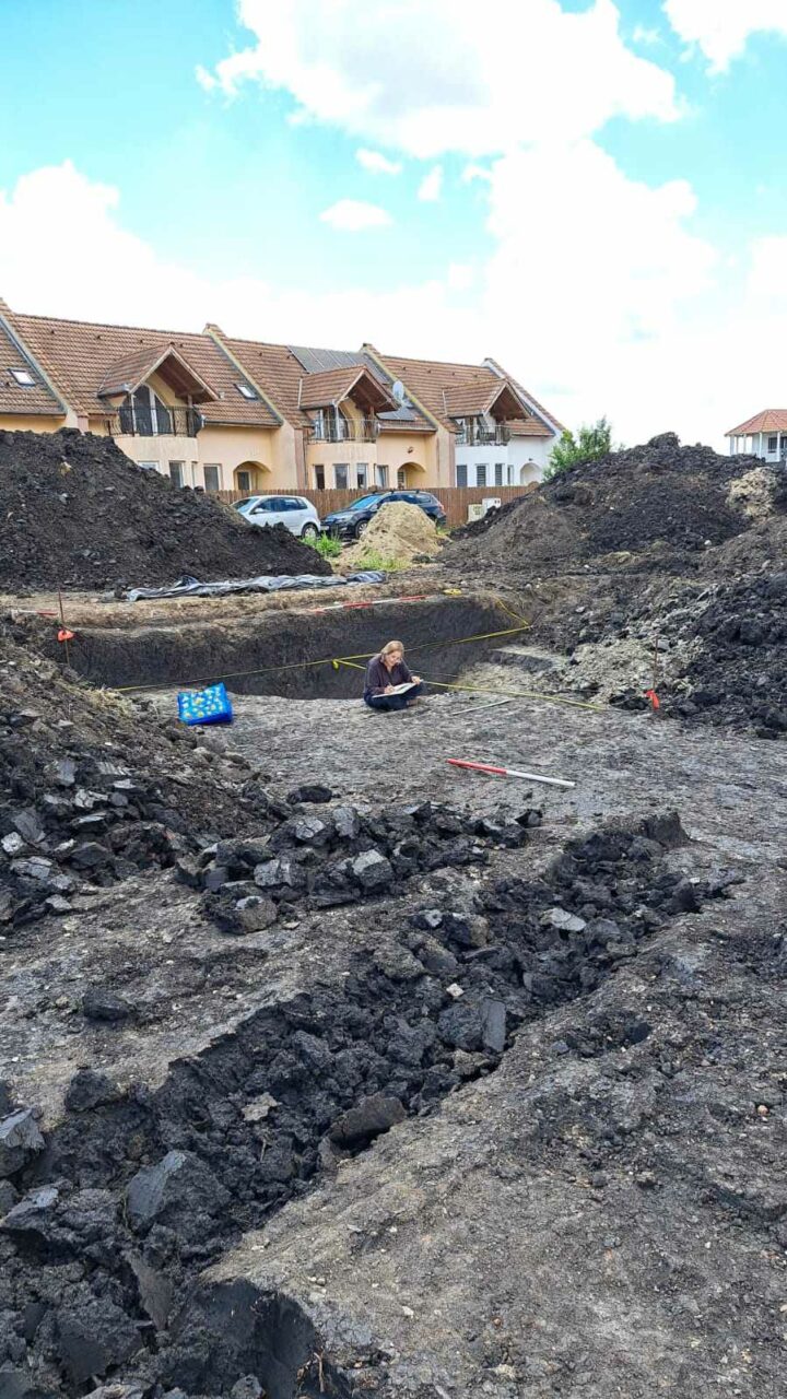 „S-au recuperat vestigii cu o vechime de peste 3.000 de ani”. Descoperirea ISTORICĂ făcută de arheologi, printre casele localnicilor din Covasna
