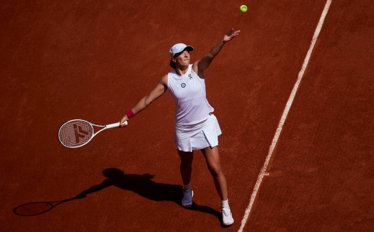 Șoc la Wimbledon! Iga Swiatek, numărul unu mondial, ELIMINATĂ de Yulia Putintseva. „Asta a funcționat, așa că asta e cam tot”