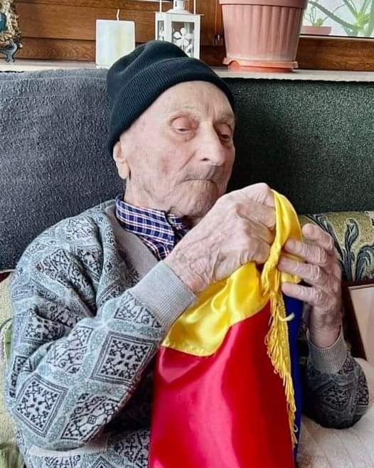 Maiorul Ilie Ciocan a împlinit 111 ani! Este cel mai vârstnic veteran al Armatei Române