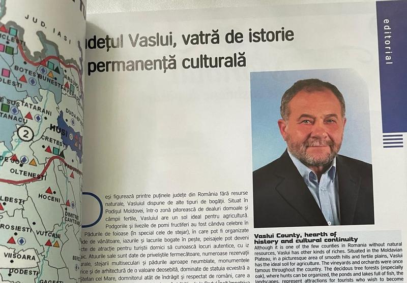 Olimpicii la Matematică din Vaslui au primit un album cu un discurs al lui Dumitru BUZATU, judecat pentru luare de MITĂ