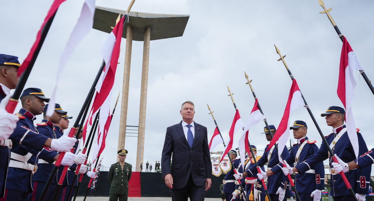 Atlantic Council îl onorează pe Klaus IOHANNIS / Președintele României primește premiul „OSCARUL de la Washington”