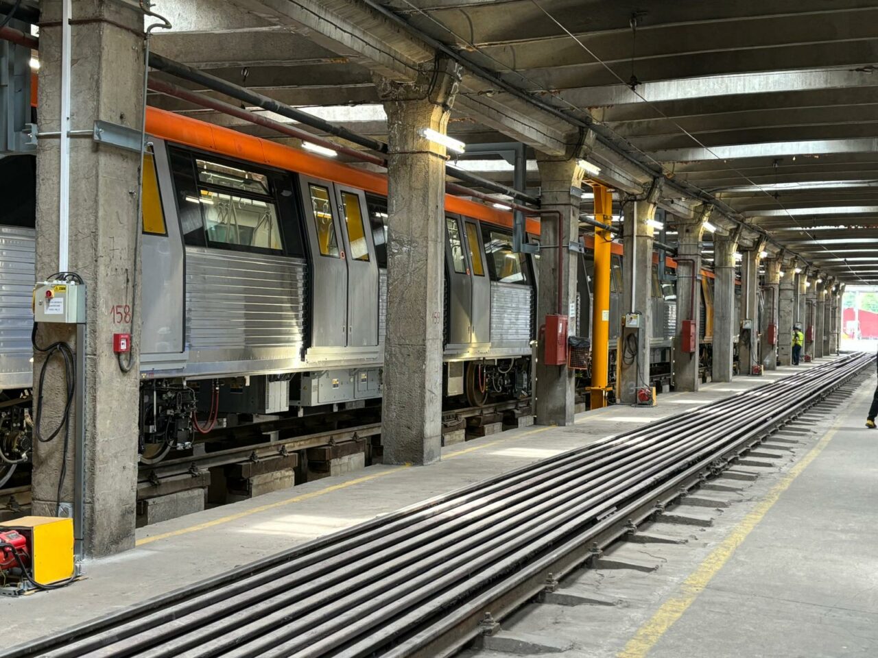 Al doilea METROU Alstom, produs în Brazilia, a ajuns în București. Va intra miercuri noapte în depoul Metrorex