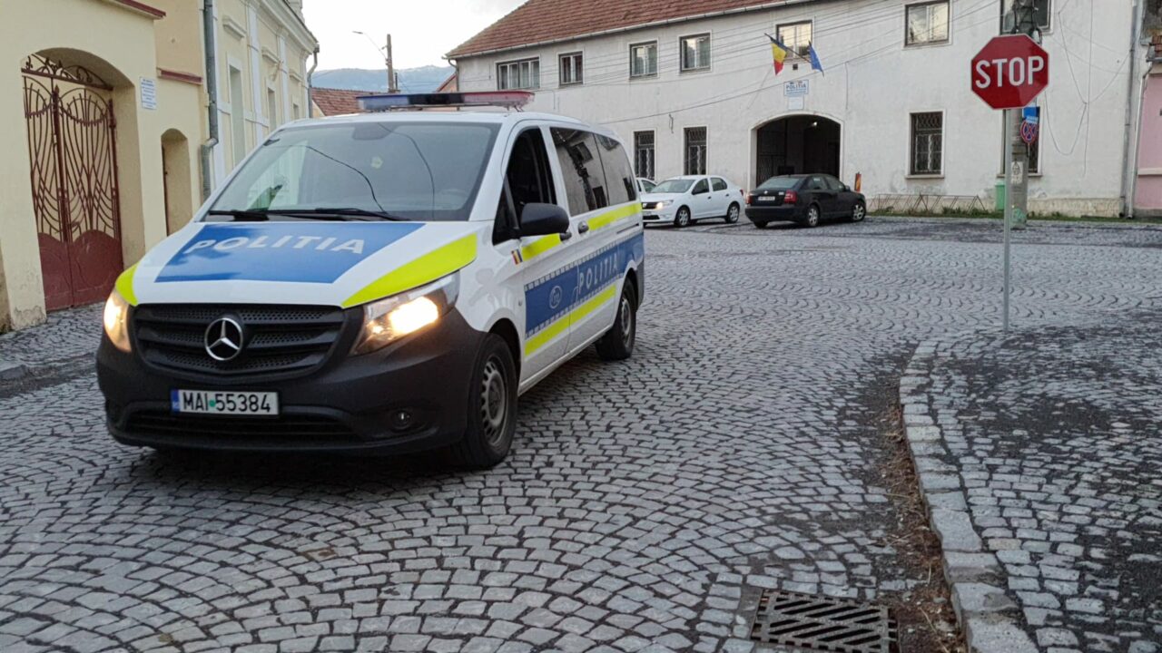 Caz șocant în Cluj: Adolescent de 16 ani, obligat să întrețină relații intime cu o fată de aceeași vârstă / Băiatul, RĂPIT în trafic de cinci persoane