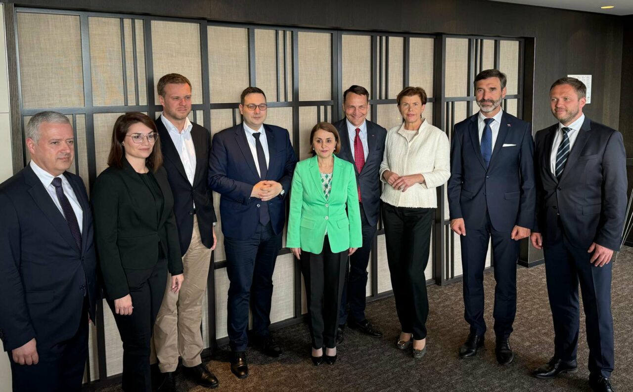 Luminița Odobescu, la Bruxelles: România susţine relansarea negocierilor de pace în ORIENTUL MIJLOCIU bazate pe soluţia celor două state