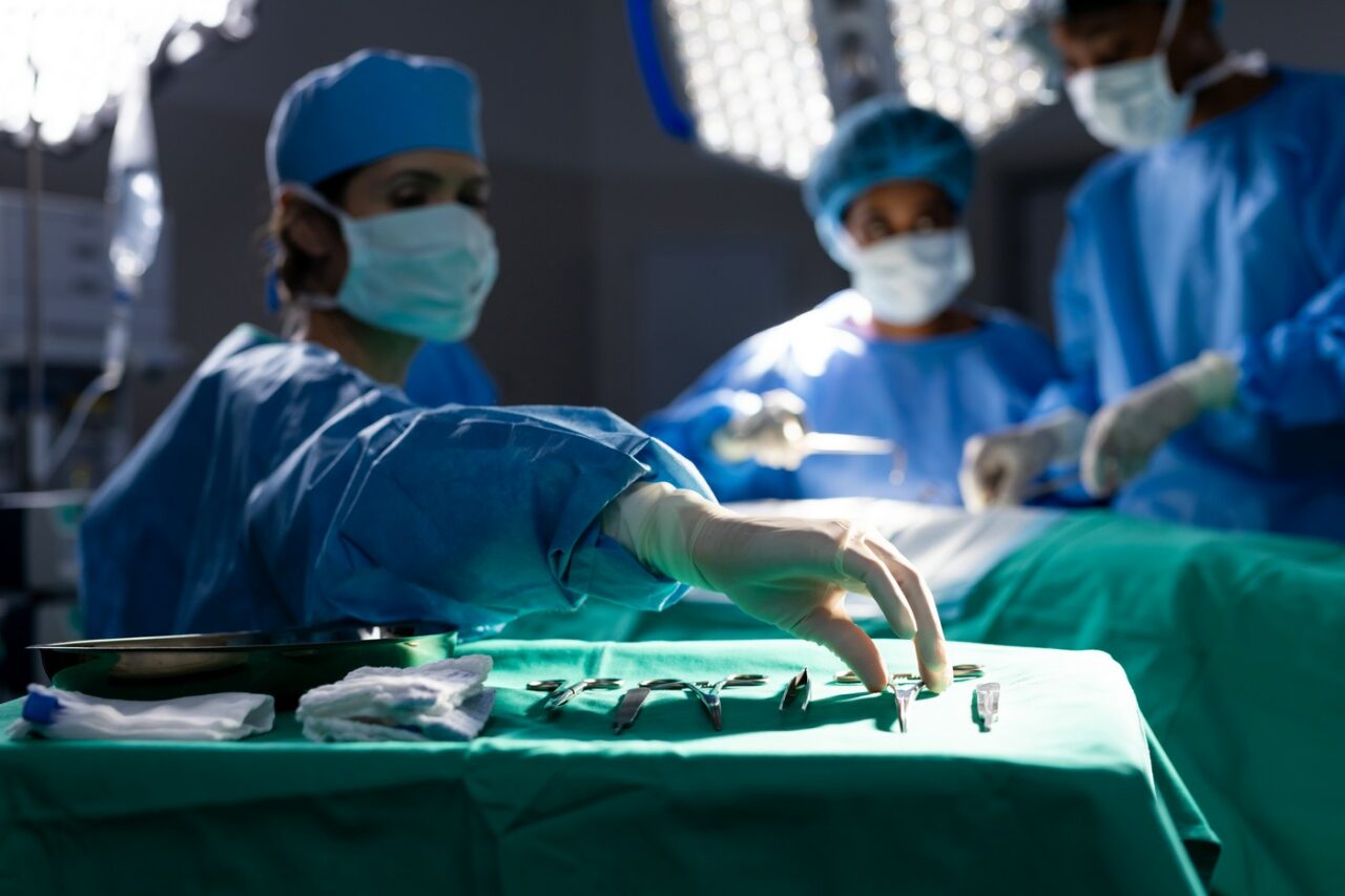 DESPĂGUBIRI de 150.000 de euro primite de un român, după ce medicii i-au extirpat un plămân pe baza unor analize greșite. Un caz de malpraxis