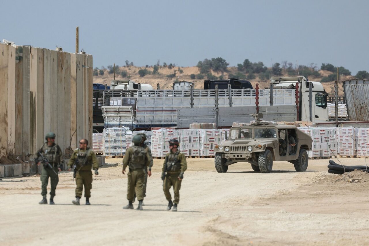 RĂZBOI Israel-Hamas. Israelul a permis trecerea unui convoi umanitar prin Erez/ Hamas: Un atac asupra Rafah ar însemna oprirea negocierilor