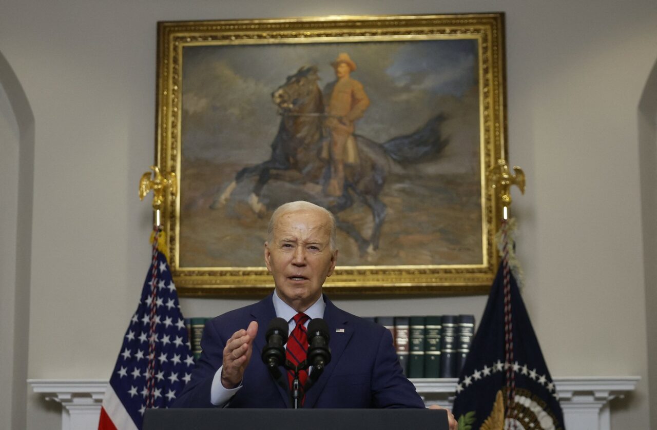 Biden susține dreptul la PROTESTE pașnice, avertizând că nu vor fi tolerate violențele în campusurile universitare /”Nu suntem țară fără legi”