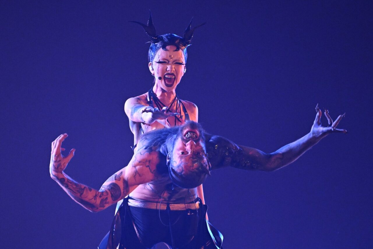 Controversă la Eurovision 2024! Reprezentanta Irlandei, Bambie Thug, acuzată de SATANISM