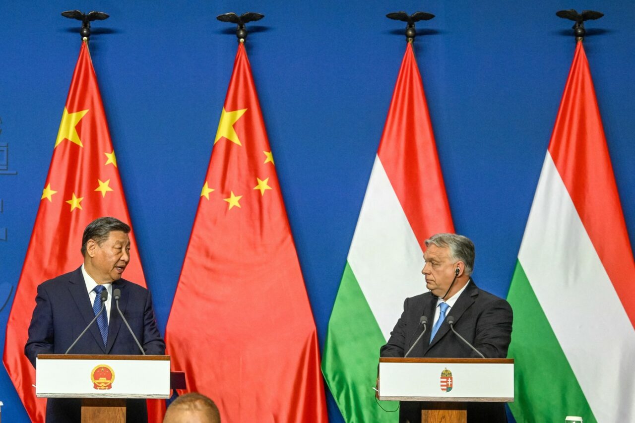 Viktor Orban cere NEGOCIERI de pace între Rusia și Ucraina, avertizând asupra riscurilor unui război mondial