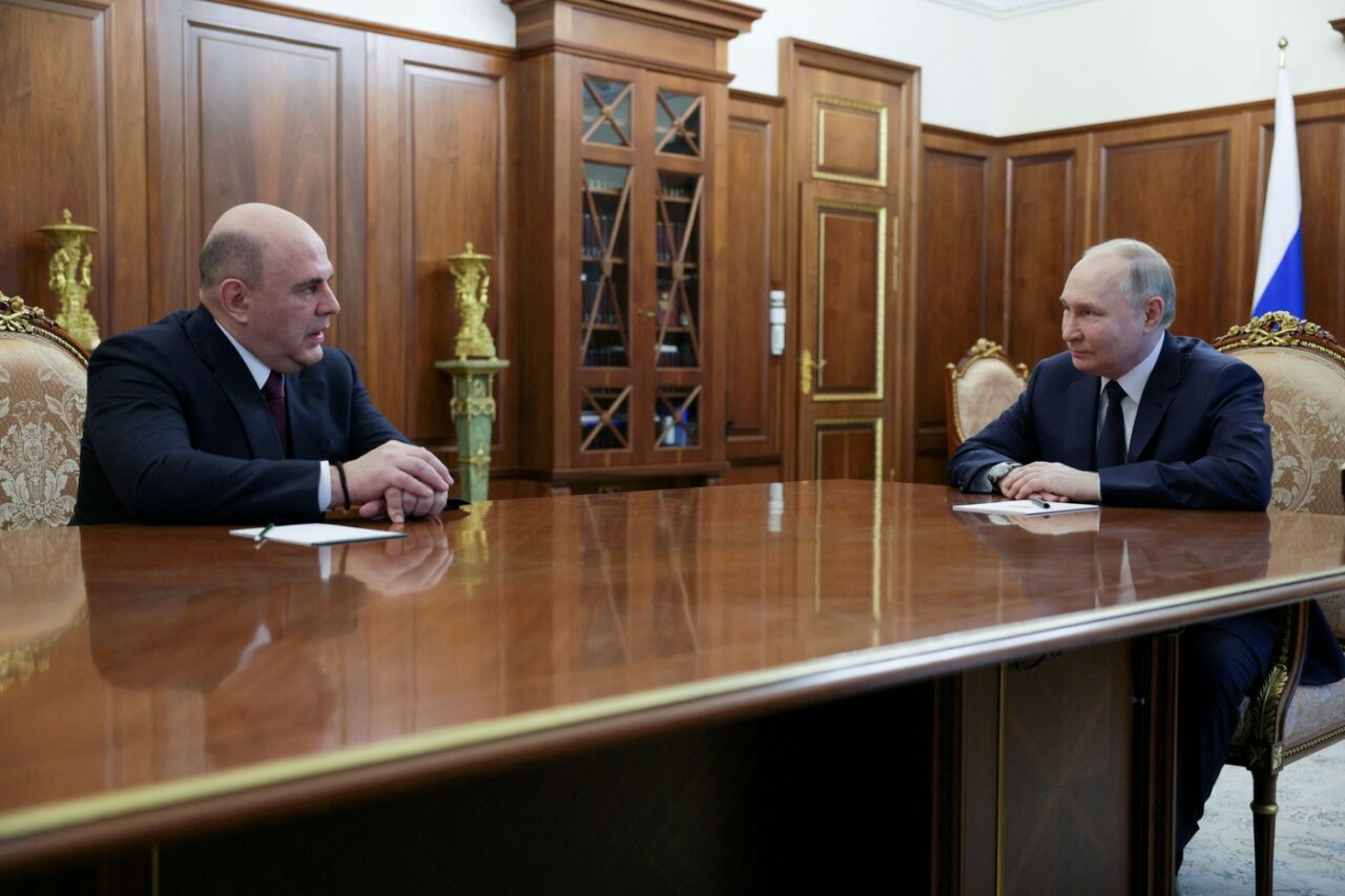 Vladimir Putin încearcă MODERNIZAREA forțelor militare ruse /Kremlin: Noul ministru al Apărării va trebui să fie ”inovativ”