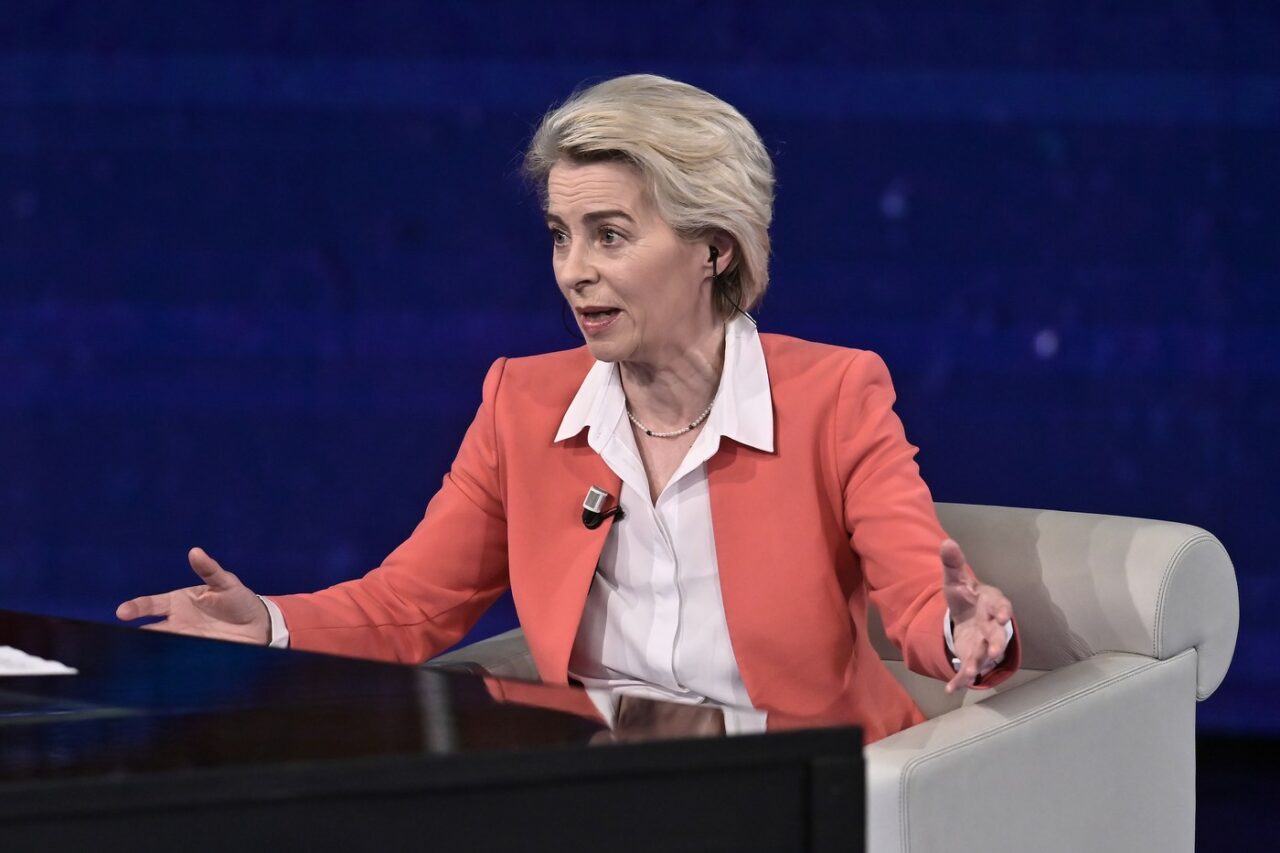 UE prelungește suspendarea contramăsurilor tarifare împotriva SUA. Ursula von der Leyen: „Ne-au trimis o scrisoare cu măsuri”