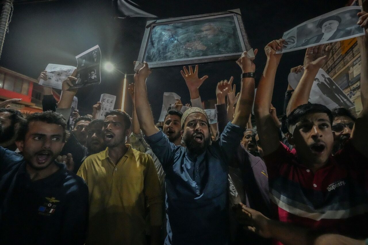 Handelsblatt: INCERTITUDINE politică în Iran după moartea președintelui Raisi /Nu poate fi exclus riscul escaladării crizelor interne