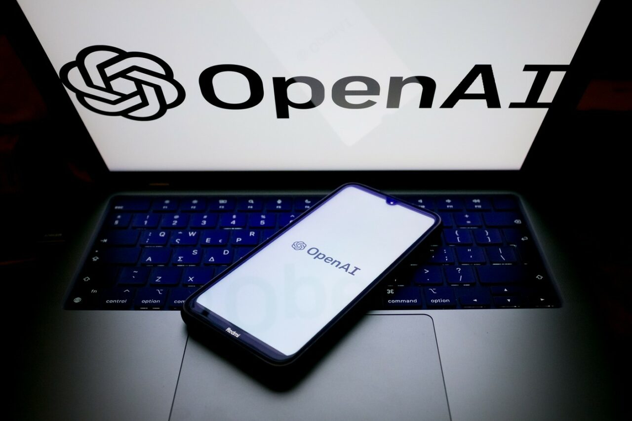Elon Musk vrea să pună mâna pe OpenAI. Răspunsul lui Sam Altman la oferta de 97,4 MILIARDE dolari