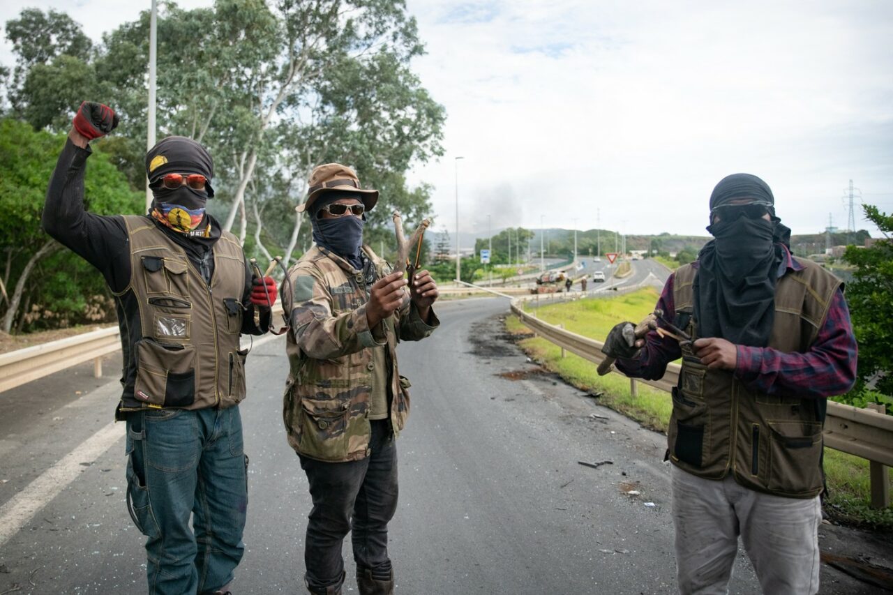 Macron merge în NOUA CALEDONIE pentru o ”misiune de dialog”, în contextul violențelor declanșate de mișcarea pro-independență