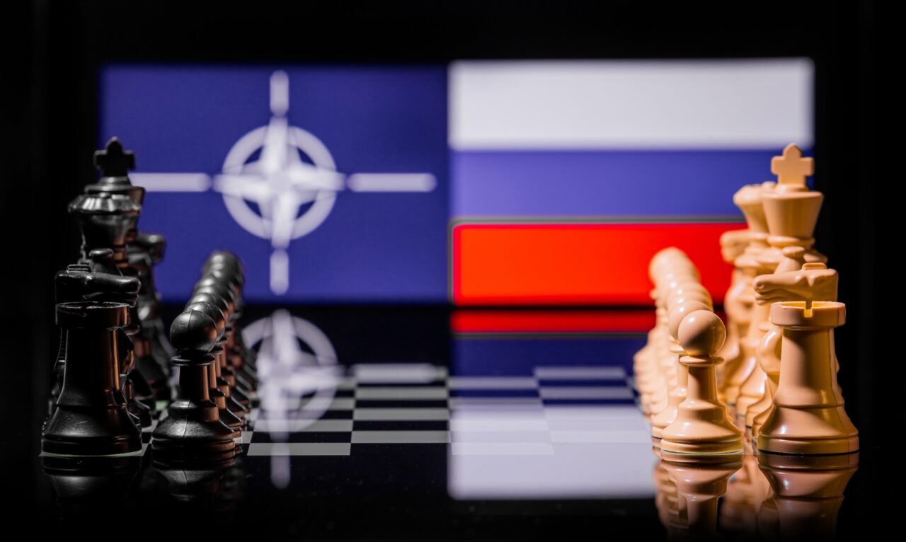 Reuters: NATO are VULNERABILITĂȚI de apărare /Țările europene vor trebui să se adapteze noului context geopolitic