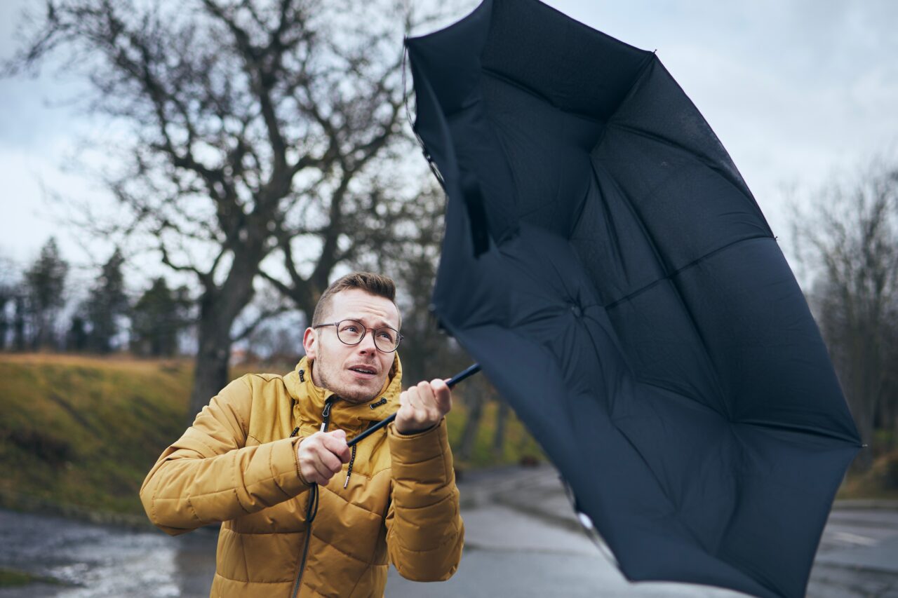 Început de vară tropicală. ANM anunță că vor fi ploi torențiale, dar și temperaturi ridicate