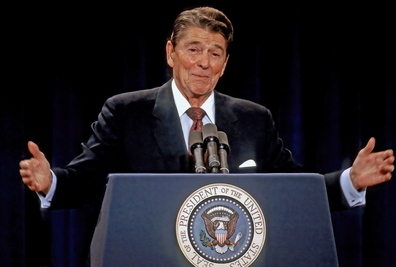 Ronald Reagan este readus la viață pe marile ecrane. Un film biografic va prezenta viața președintelui american care a îngenuncheat URSS