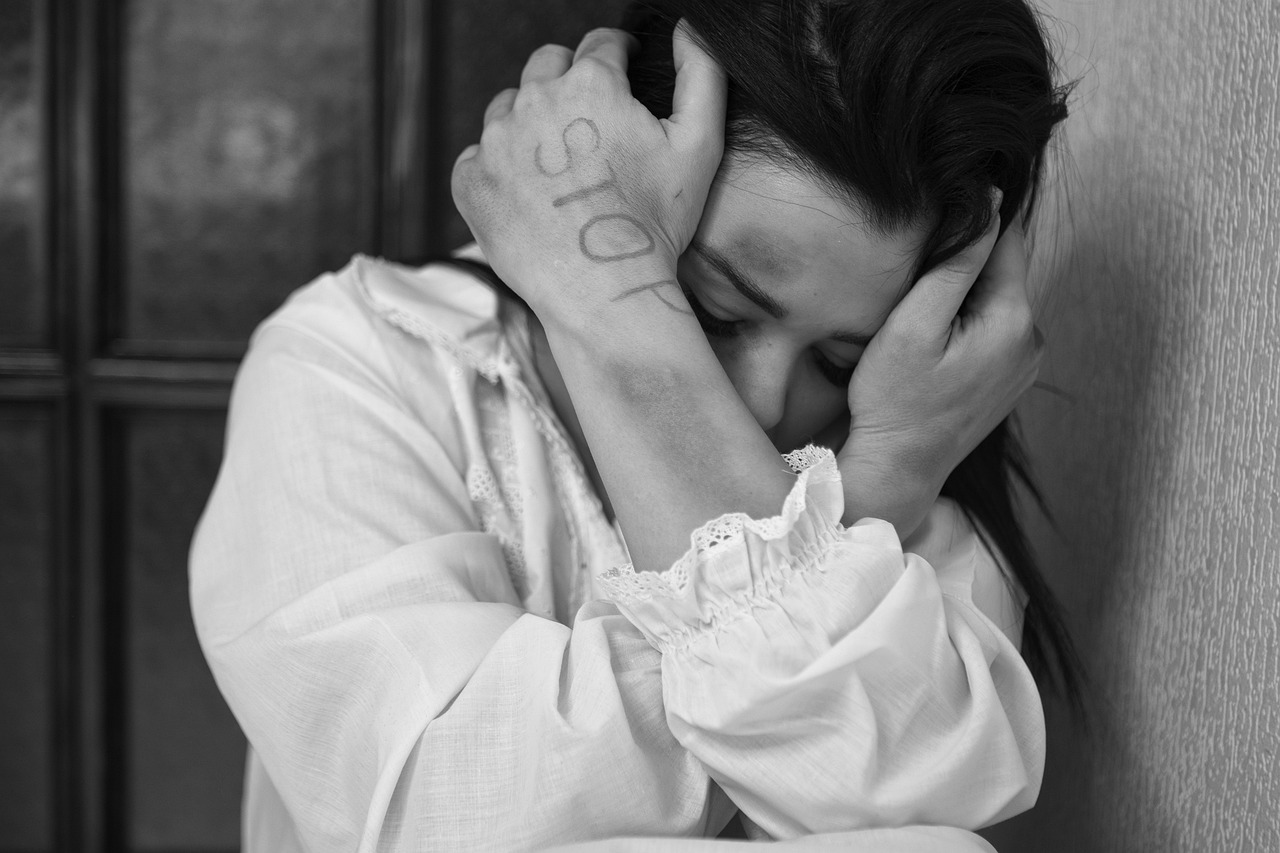 Alte două femei îl acuză pe Răzvan Băltărețu de VIOL, după mărturia jurnalistei Adina Florea: „Am urlat de durere. A fost groaznic”