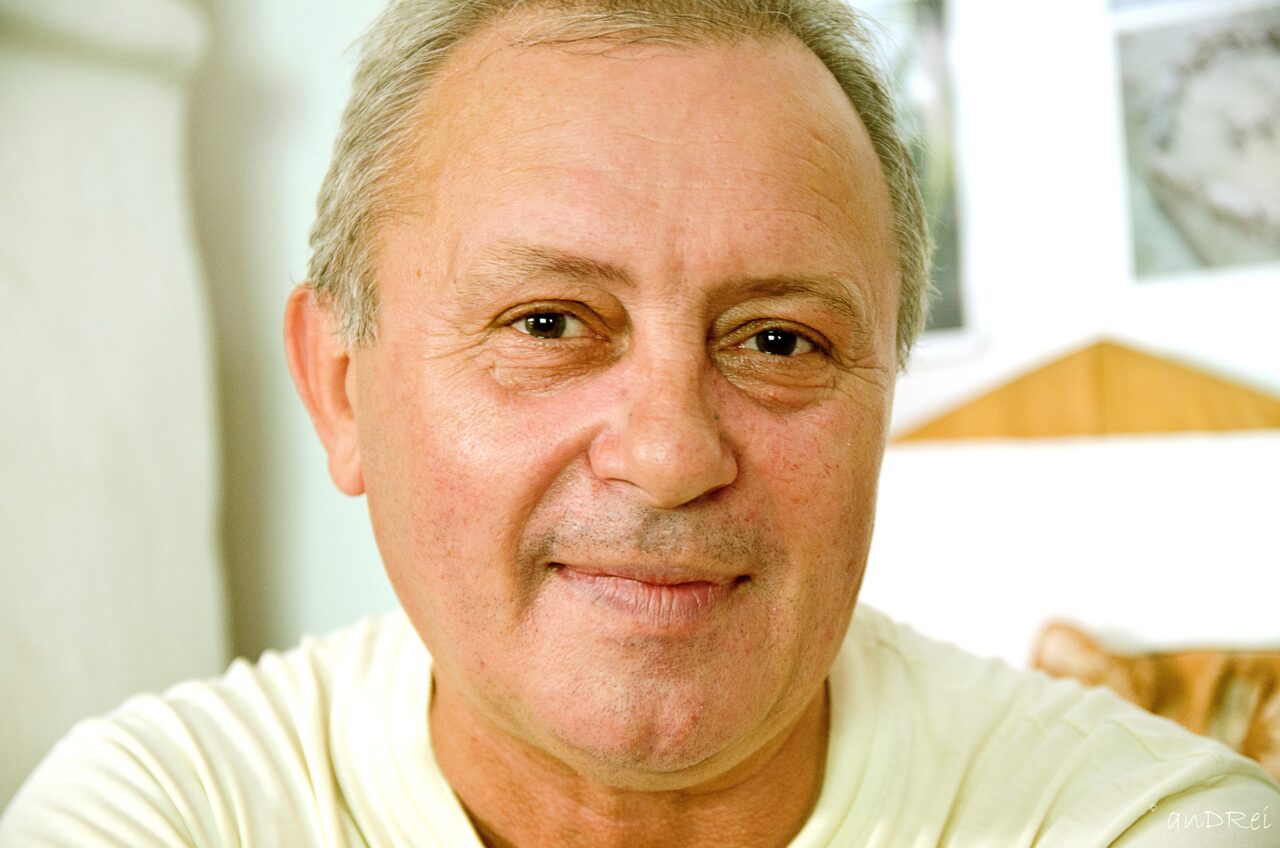 A murit scriitorul Ioan Es. Pop. Acesta avea 65 de ani