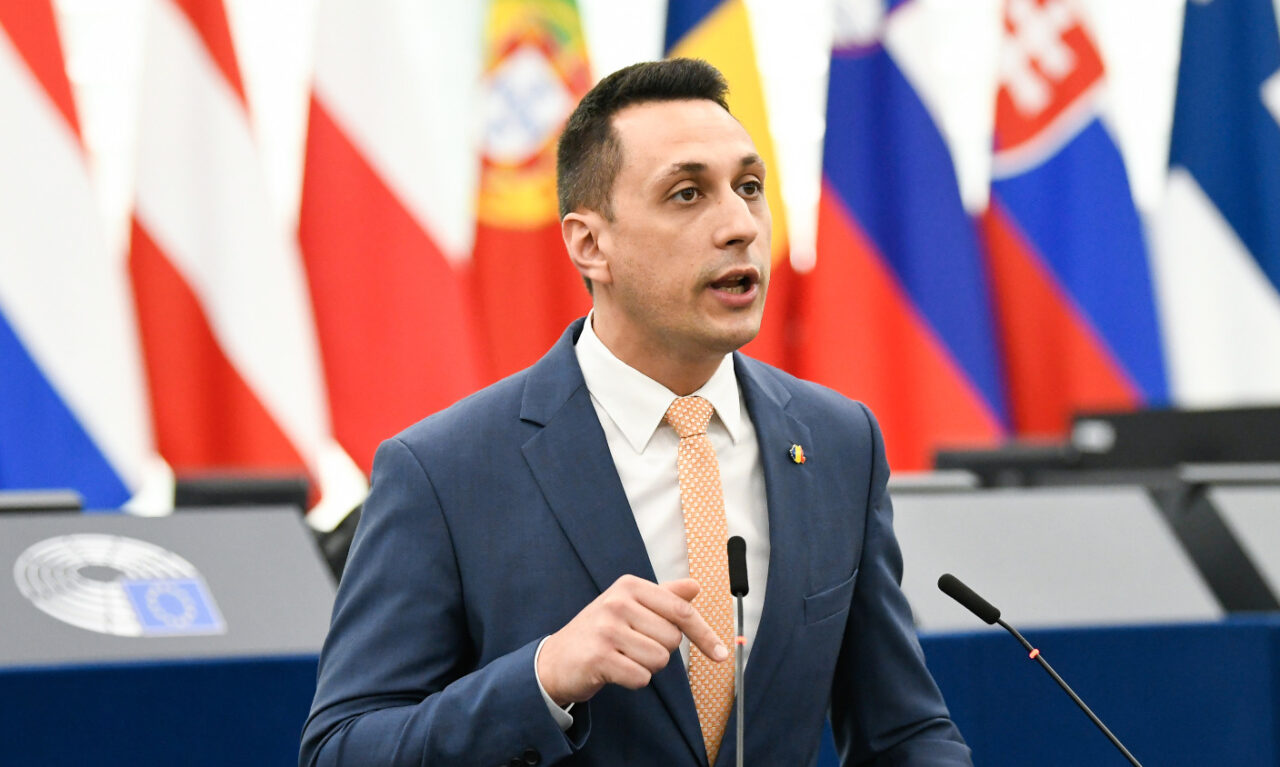 Vlad Gheorghe, despre Clotilde Armand şi Vlad Voiculescu: Dacă ai URMĂRIRE PENALĂ începută, nu poţi fi candidat