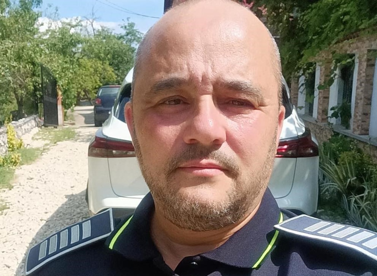 Un polițist a SALVAT de la înec un băiețel, care a căzut într-un canal de lângă râul Olt: „Am observat copilul în apă, cu fața în jos”