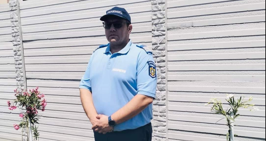 Misiune contracronometru a unui jandarm din Drobeta-Turnu Severin, după ce a găsit un portofel cu 7.000 de lei: „Pentru mine a fost un gest NORMAL”
