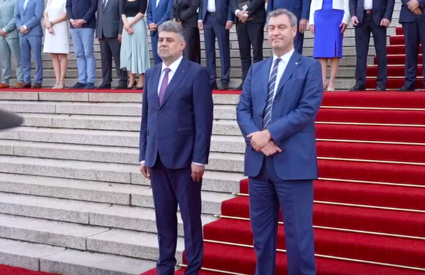 Prim-ministrul Marcel Ciolacu, primit cu onoruri militare de premierul bavarez Markus Söder